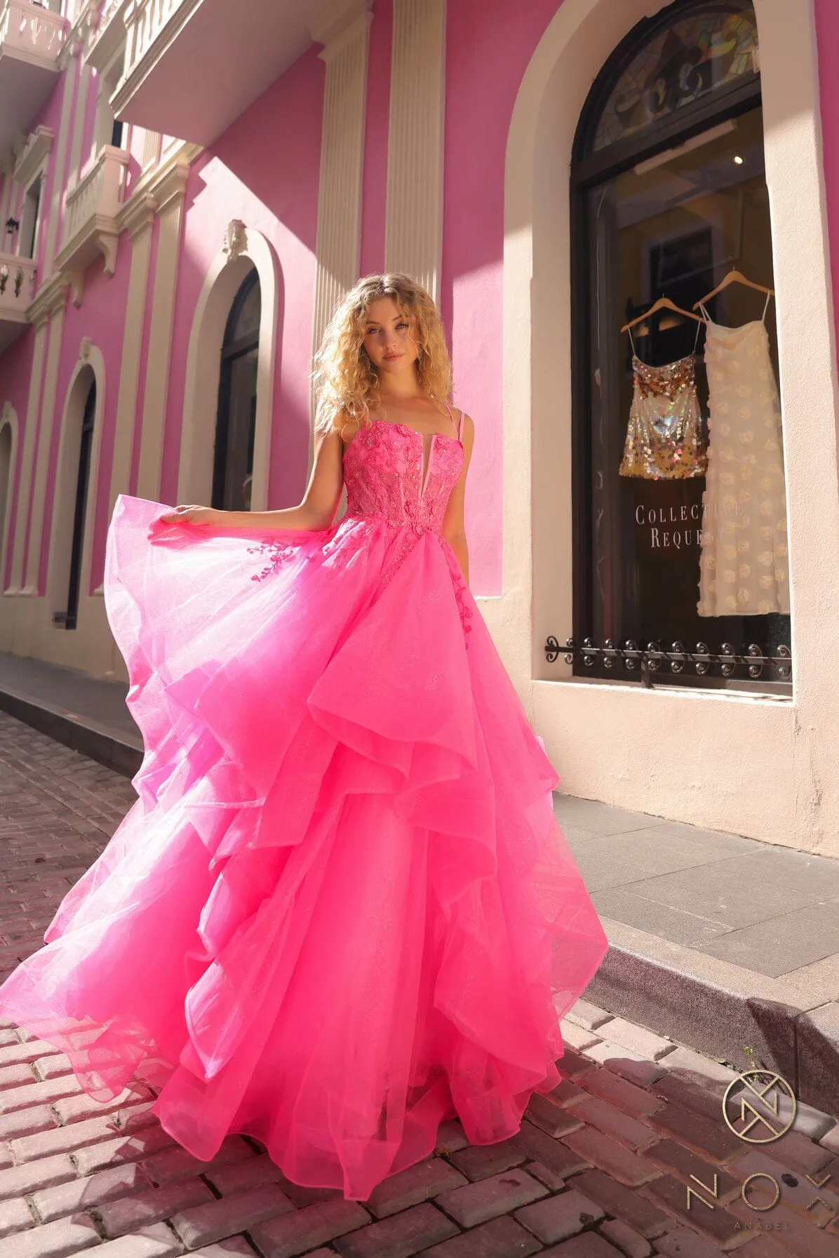Applique Sleeveless Layered Gown by Nox Anabel H1351