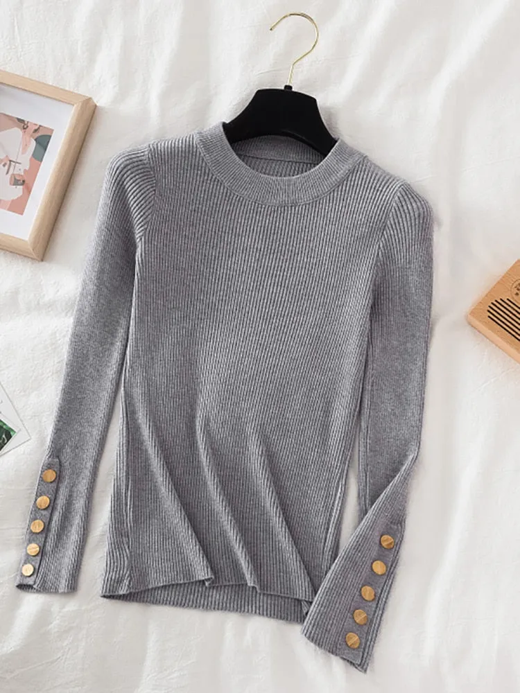 Button detail on sleeve round-neck knit top jumper
