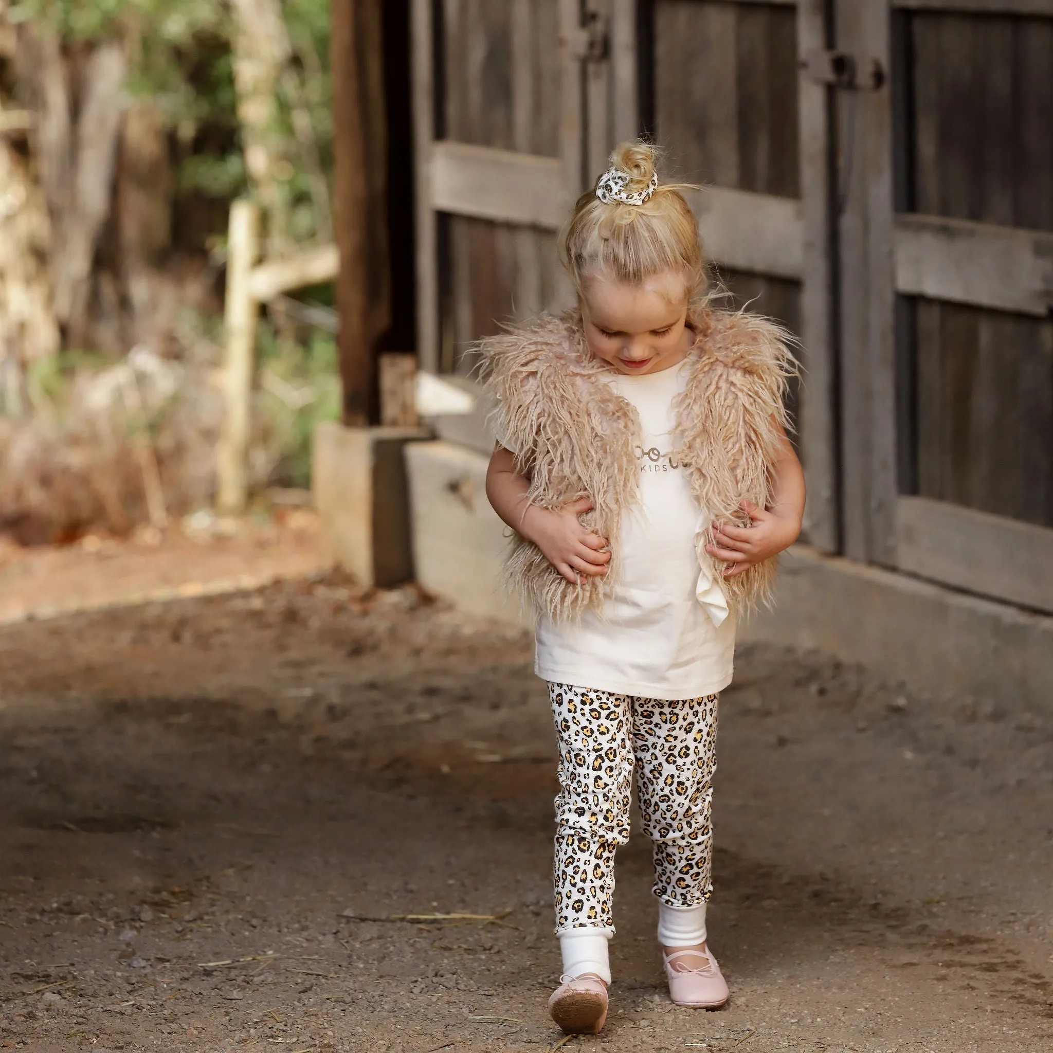 Kapow Shaggy Faux Fur Vest - Mushroom