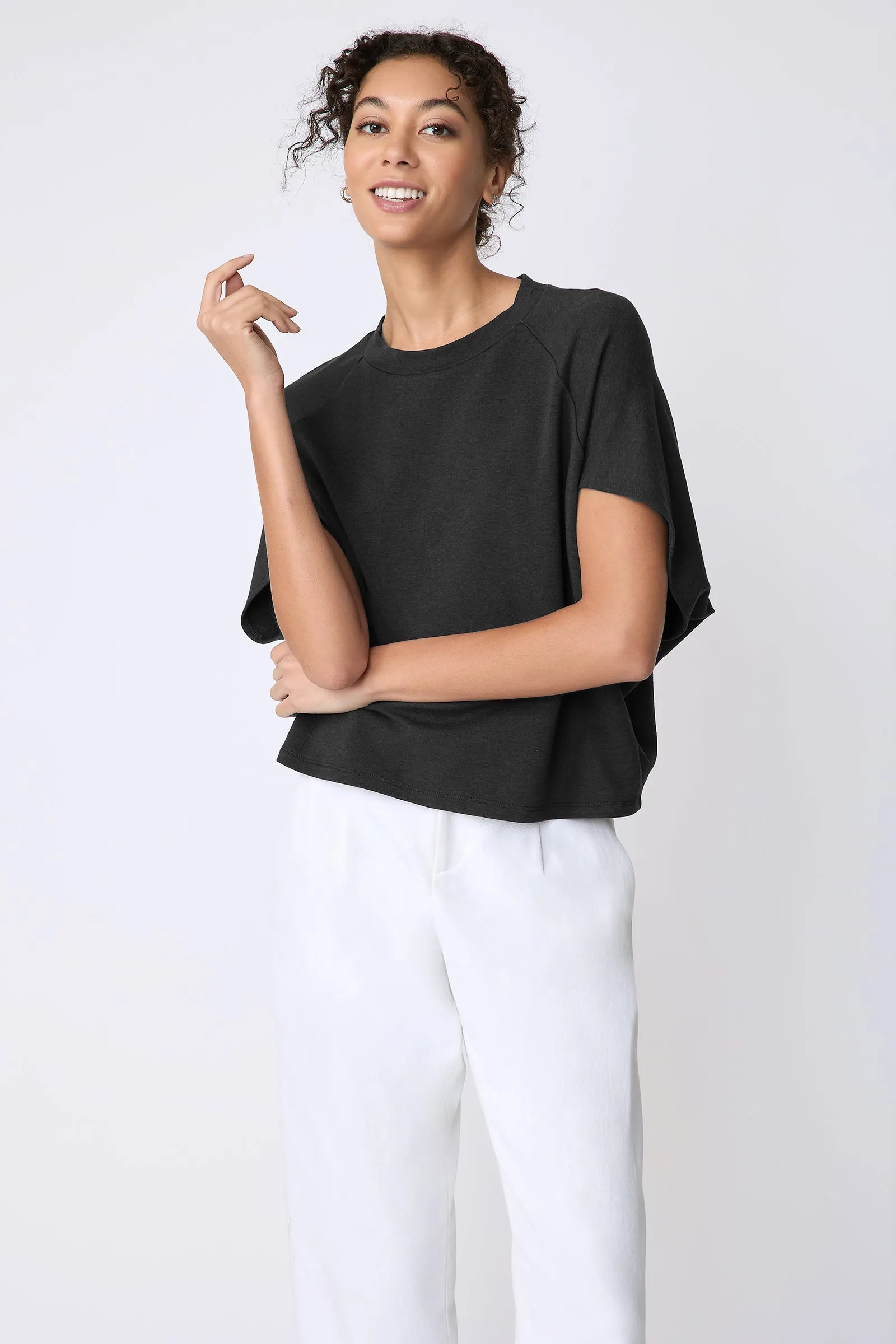 Phoenix Cape Top - Black