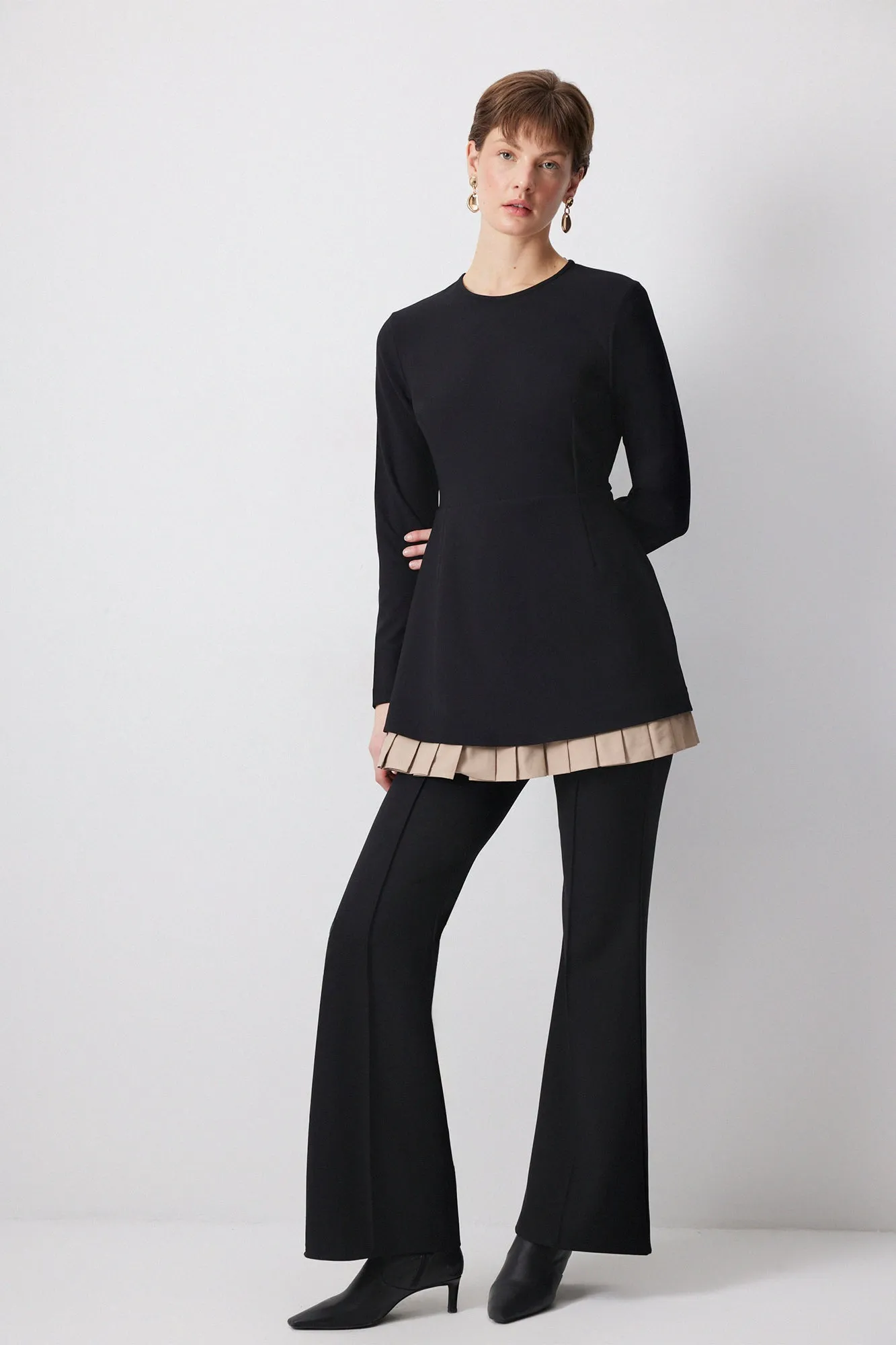 SATIN DETAILED CREPE TUNIC