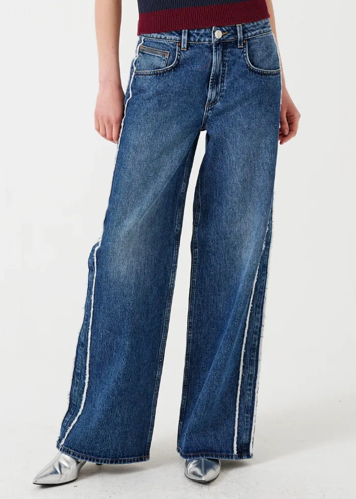 Seventy   Mochi Gracie Side Stripe Jean in Pasadena Vintage
